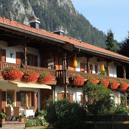 Gaestehaus Gschwendtner - Chiemgau Karte อินเซลล์ ภายนอก รูปภาพ